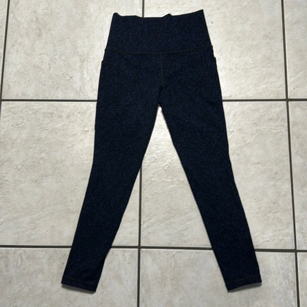 Athlete‎ Salutation Stash Pocket Gravel Tight Leggings